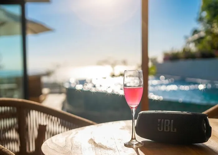 Zen Hillside Bali Oceanview - ヴィラ *